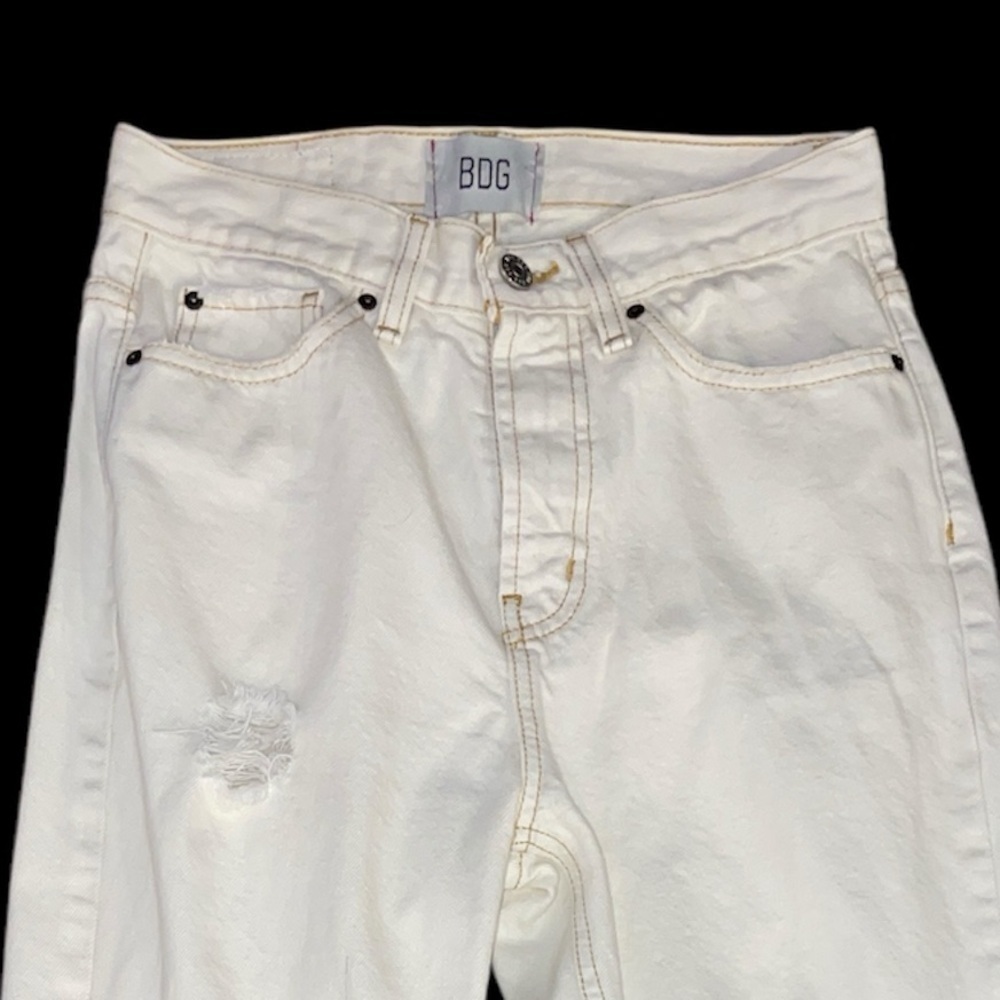 Women’s BDG, cowboy jeans, Distressed White Jeans - Picture 10 of 10